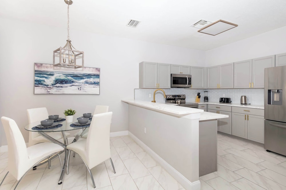 Silver Lining Luxury for 10!