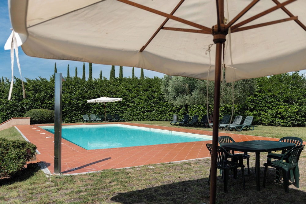 Green Hill Apt In Tuscan Countryside