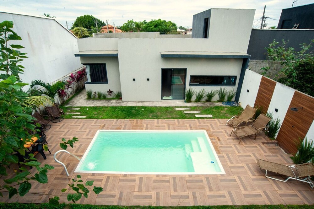 Casa pet Friendly c Piscina Churrasqueira e Wi-fi