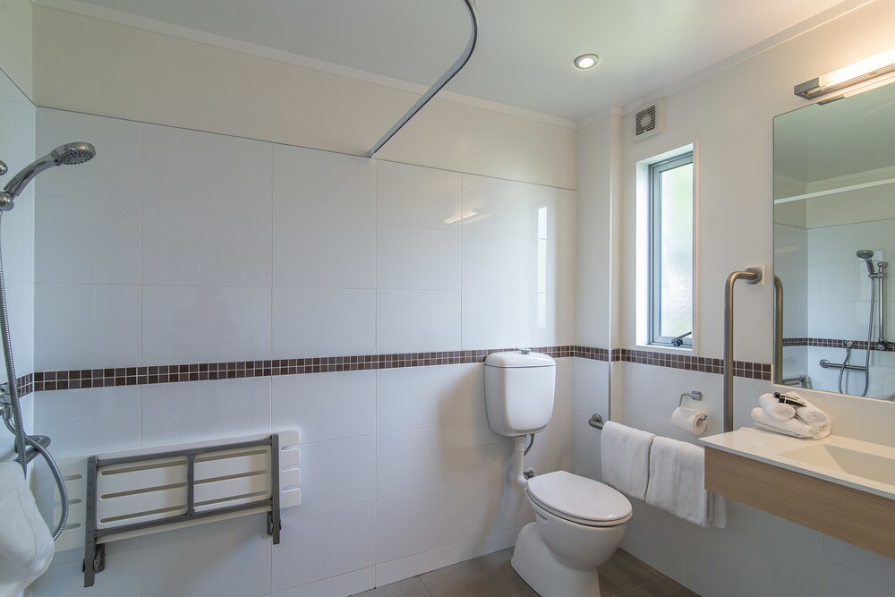 Avana Suites