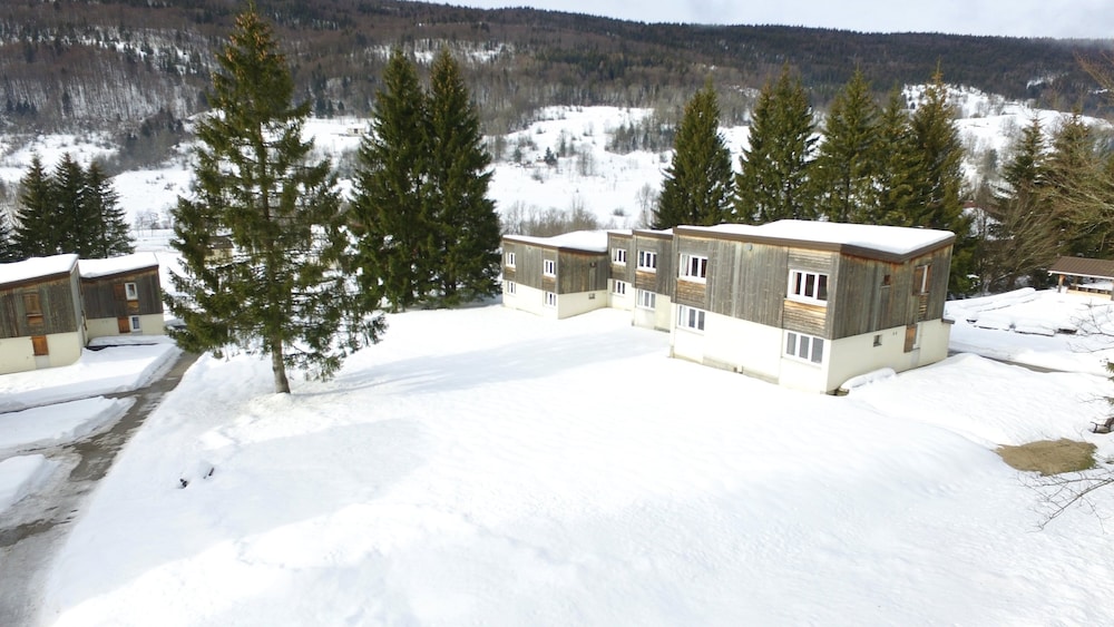 Résidence Vacancéole Les Monts Jura view 4