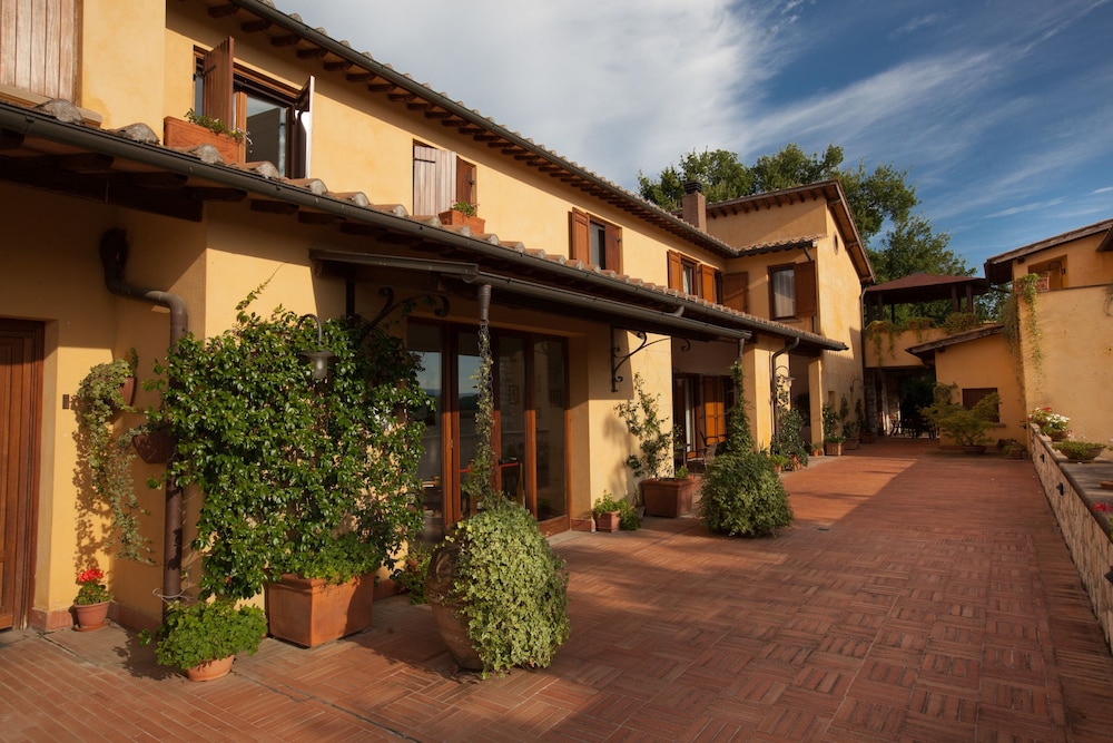 La Vecchia Fattoria
