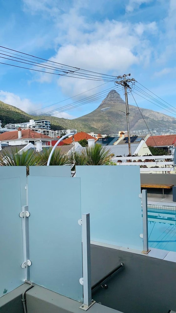 Lovely 3 bed With Splash Pool in Seapoint - 2245