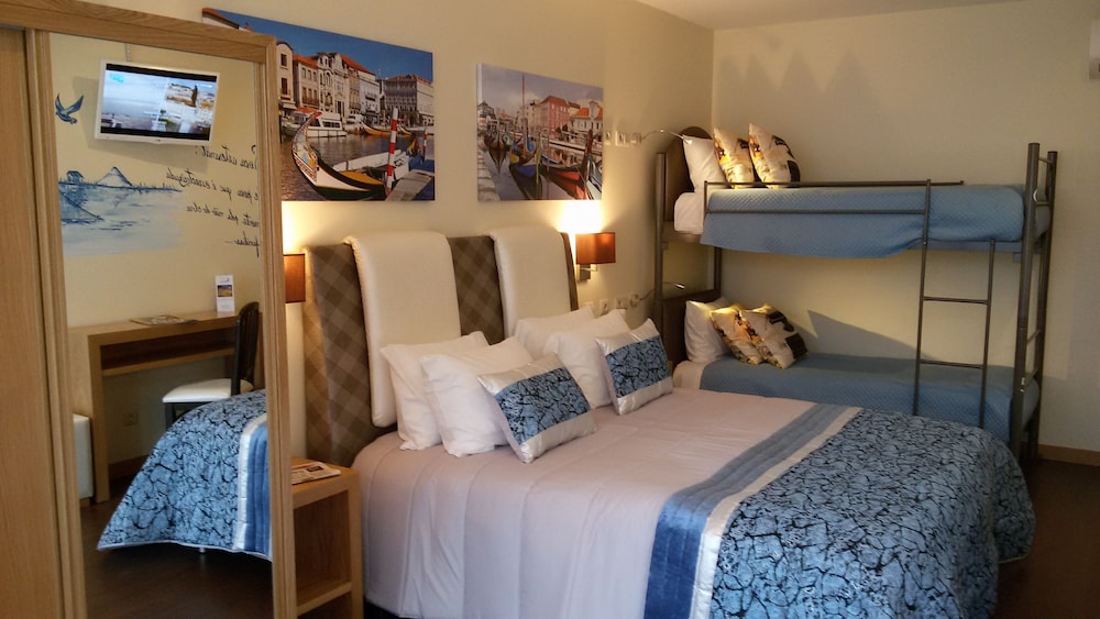 Welcome In - Suites & Hostel