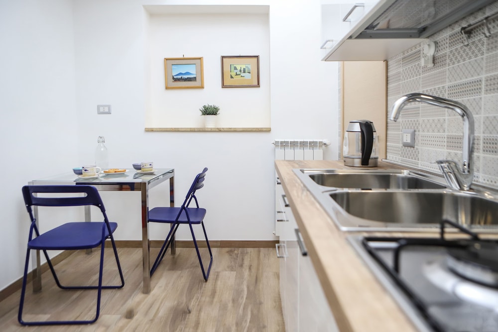 Tribunali Family Apartment