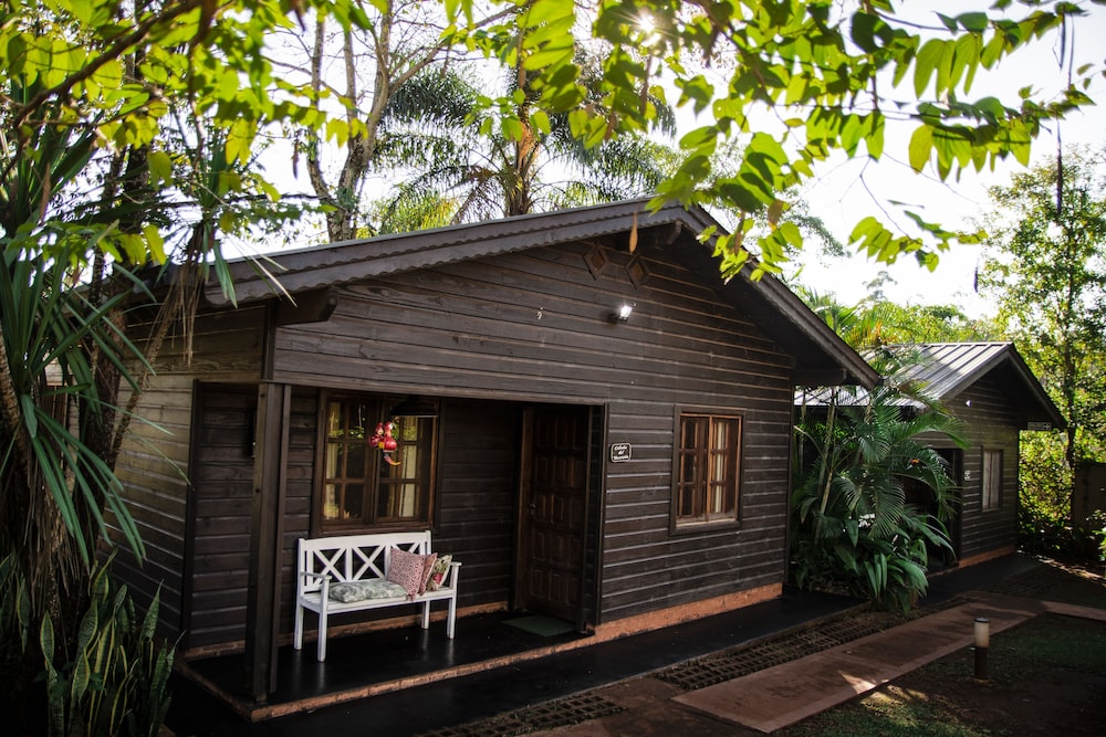 El Descanso Iguazú by DOT Cabana