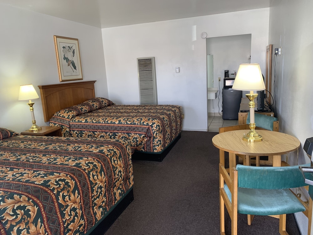 Kingman Vacations - Economy Inn - Property Image 4