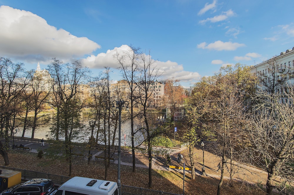 GM Apartment Patriarshiy