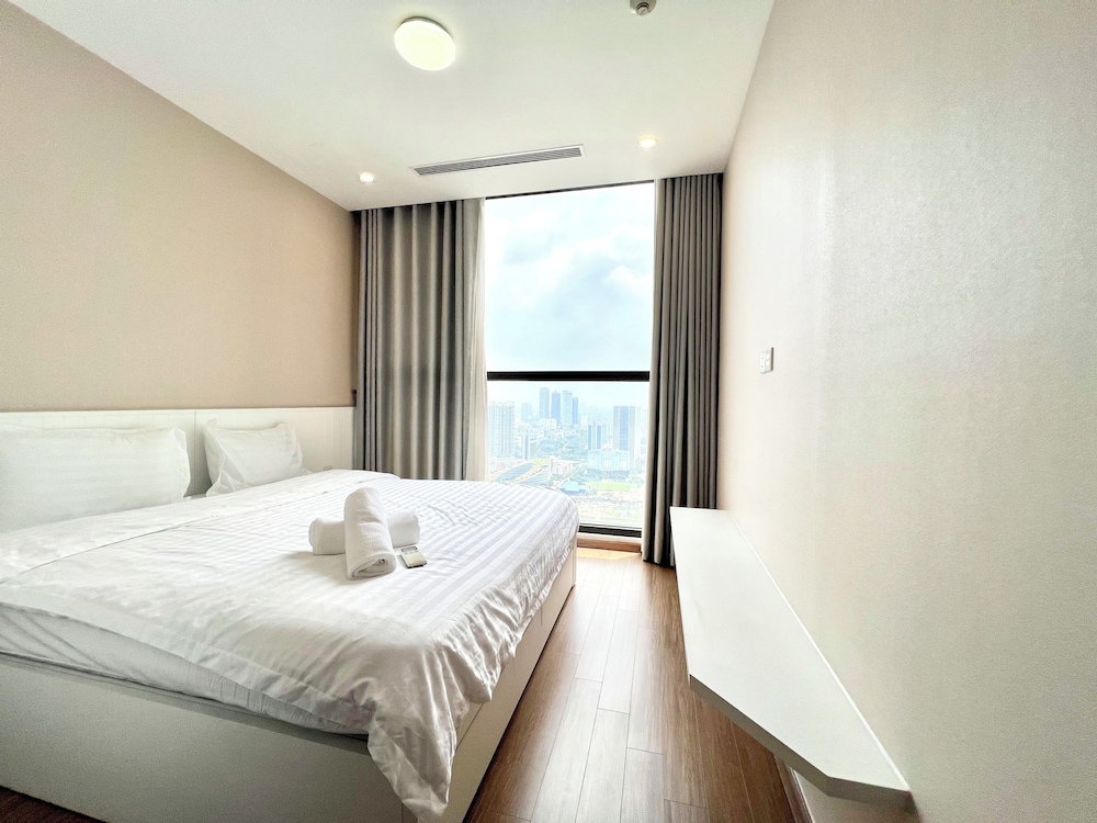 Luxhousing Vinhomes Skylake
