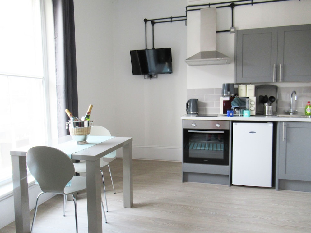 Queen Street Apartments