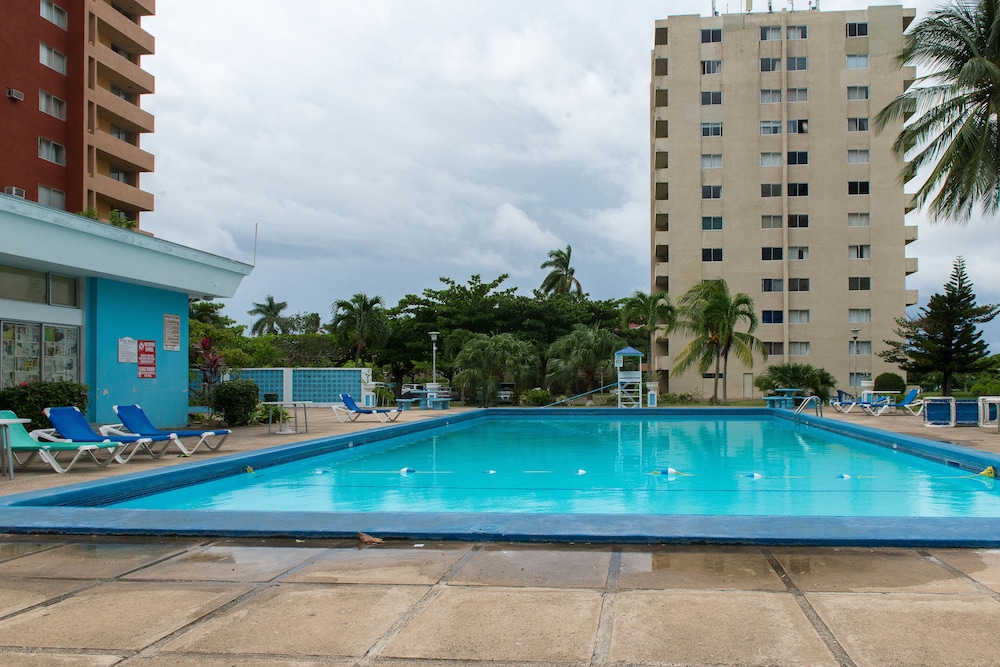 Sky Blue Beach Studio at Turtle Towers