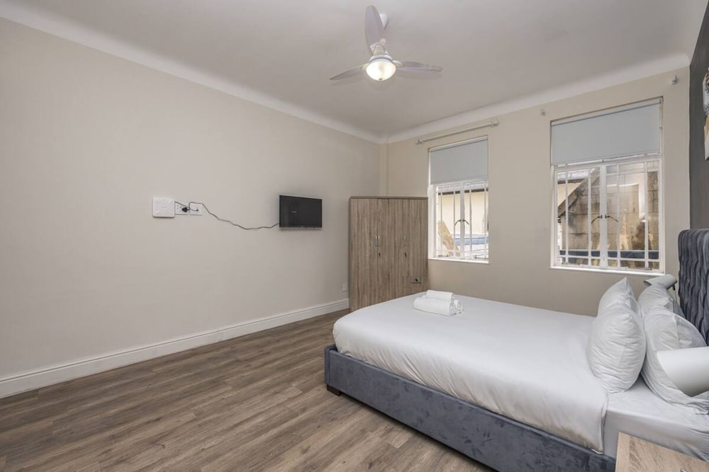 Cape Legacy - Airy Studio Suite view 3