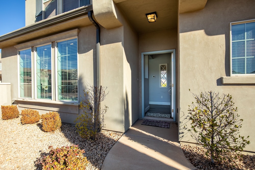 Sun Villa 3 Bedroom Townhouse