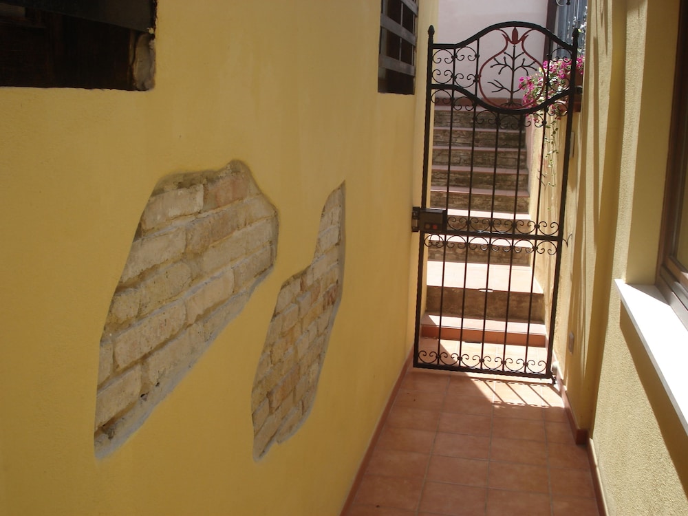 Photo 40