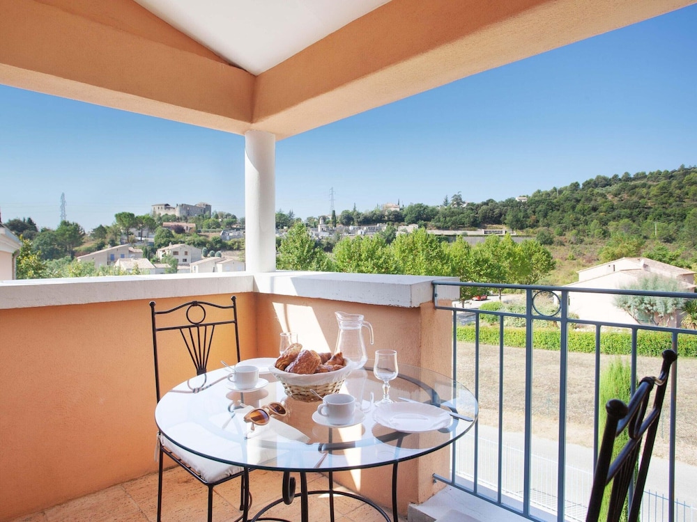 Studio in Greoux-les-bains Near Lakes