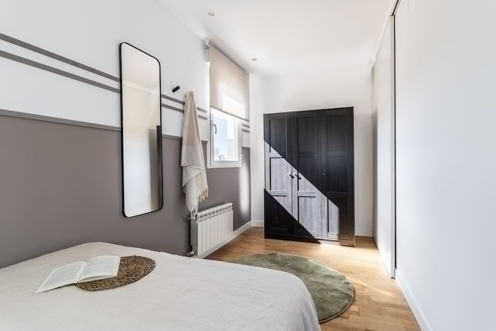 Oeste - 2 Bedrooms in Chueca