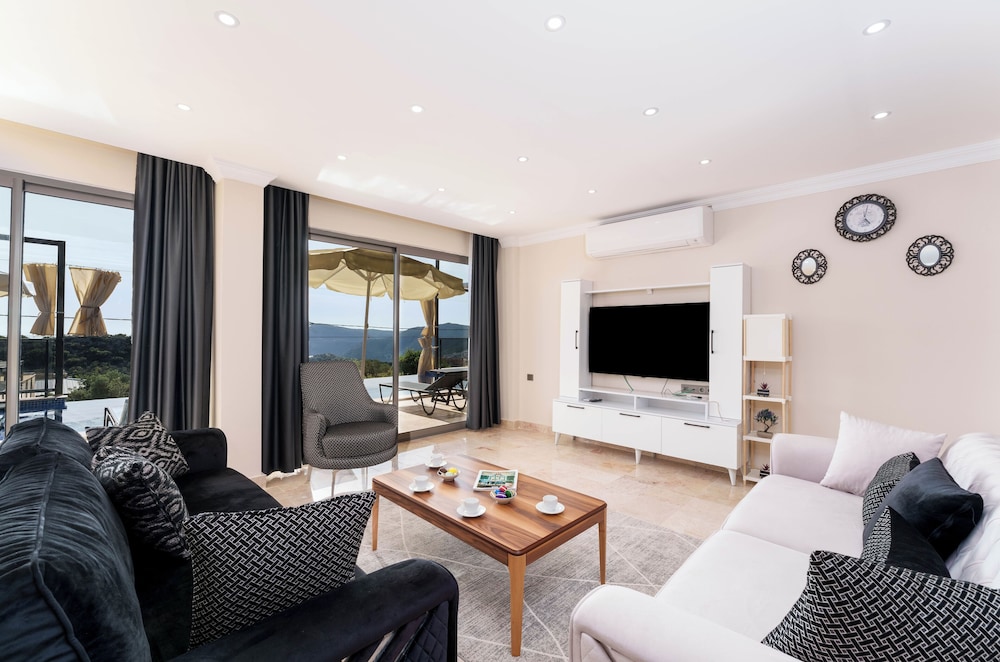 Grand Emora Villas
