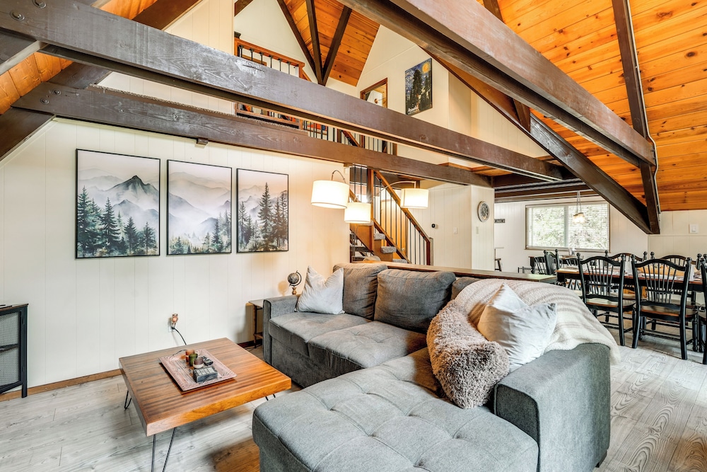 Sleek Blue Lake Springs Retreat w/ Deck & Yard!