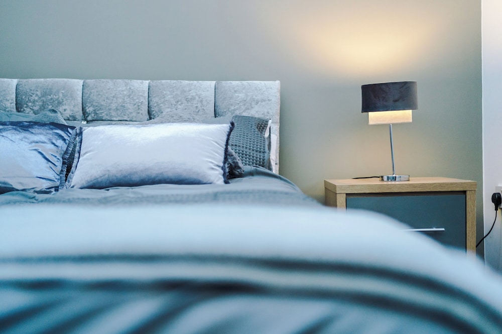 3 Bed-sleeps 5-garden-parking