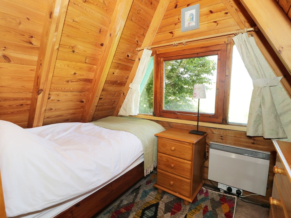 Apple Tree Lodge view 2
