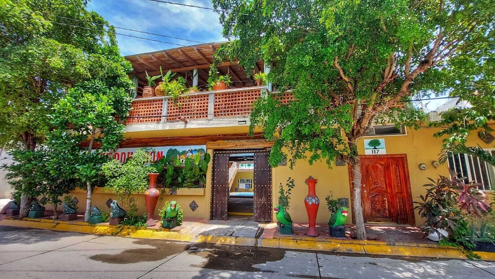 Hotel bungalows mirna manzanillo - Image 1