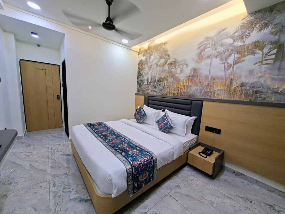 Hotel Matrushree - Near Shree Dwarkadhish Temple