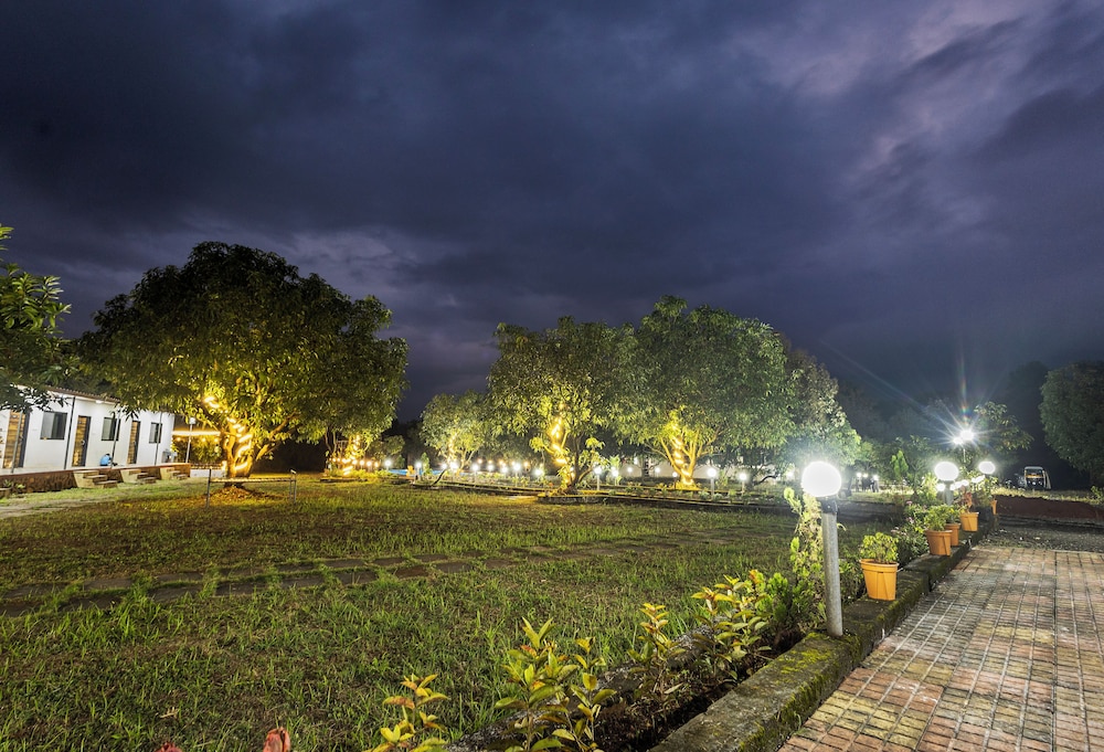 Arbor Resort