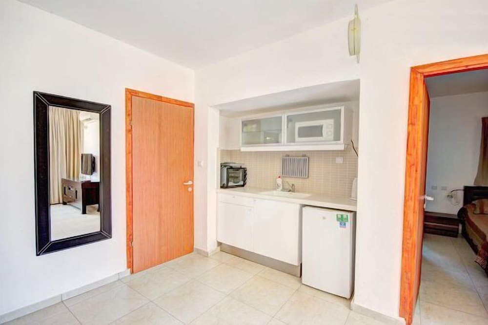 Sea Suites Apartments