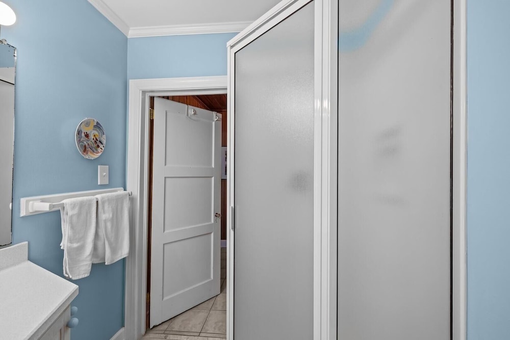 Pollock Cottage 6 Bedroom Home