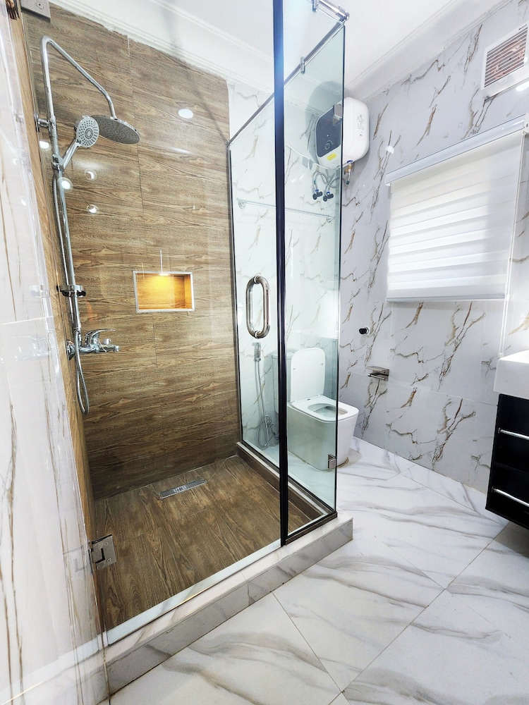 Ihsuites