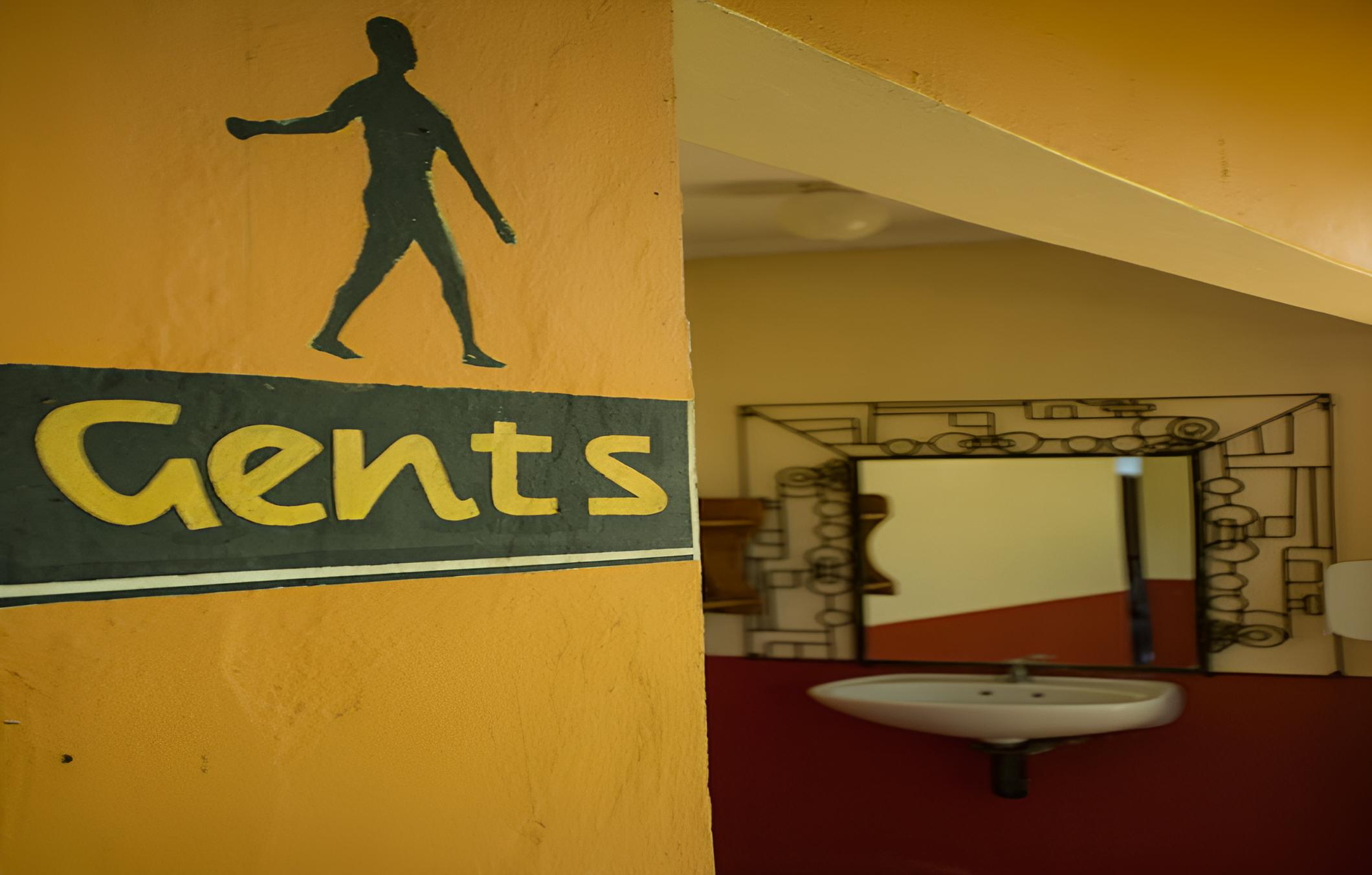 Jollyboys Camp - Hostel