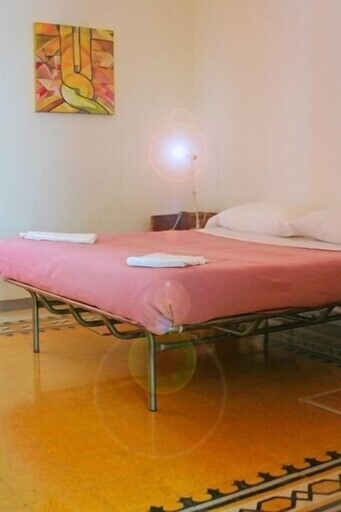 Galilei Guest House