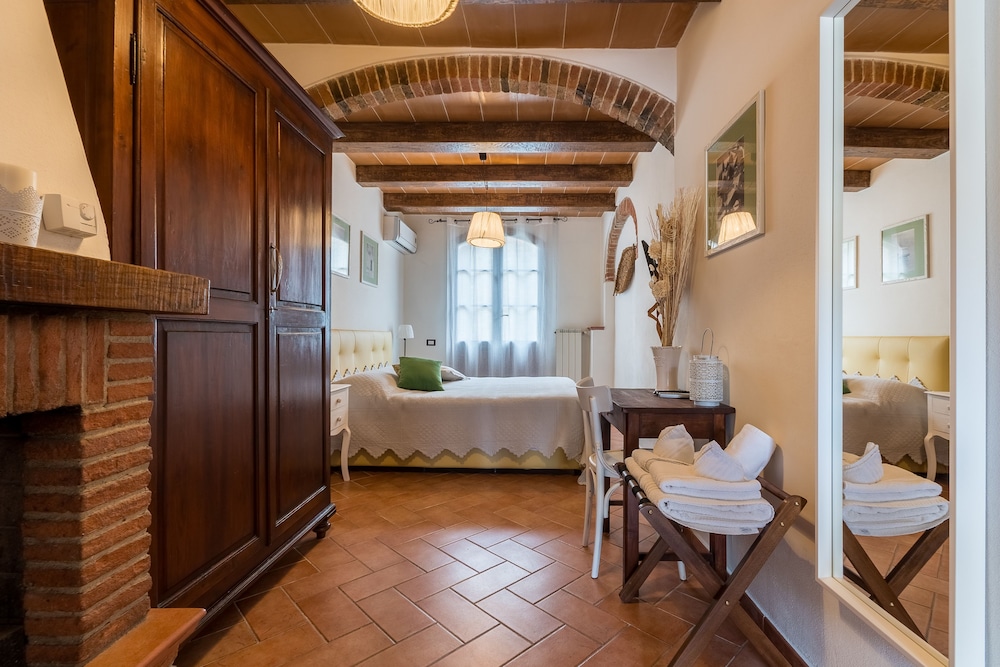 Borgo Terrosi photo 5