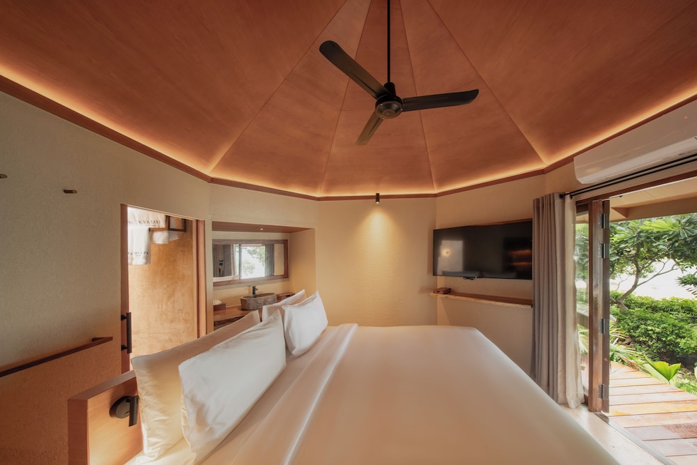 Kira Baya Koh Samed