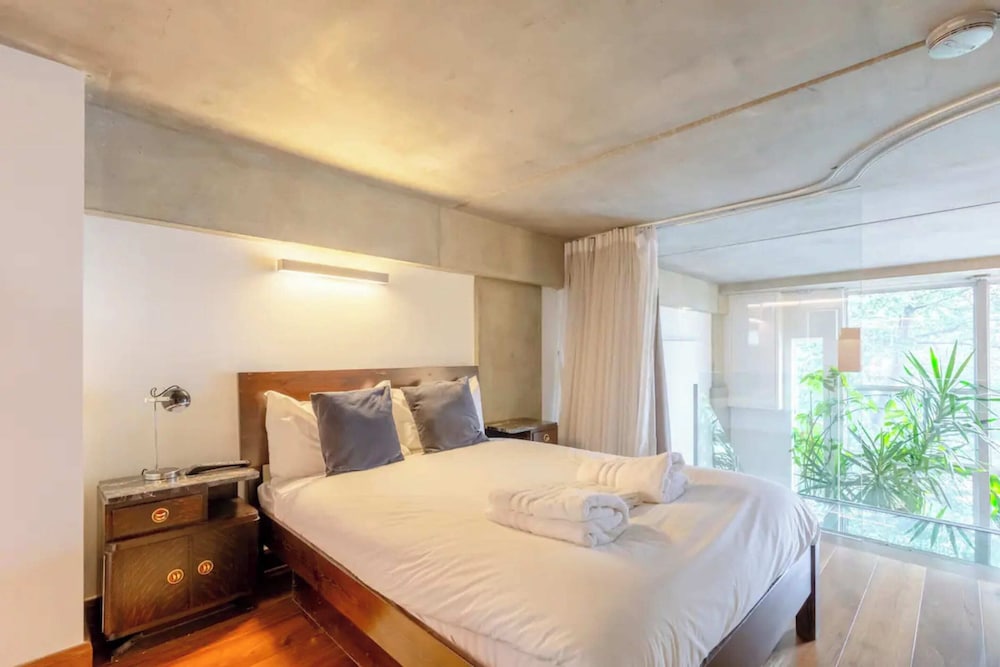 Incredible 2BD Loft by Regents Canal - Haggerston