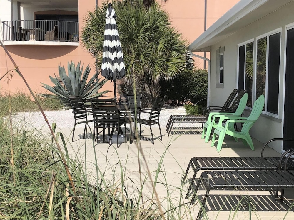 Gulf Front Escape in Manasota Key view 2