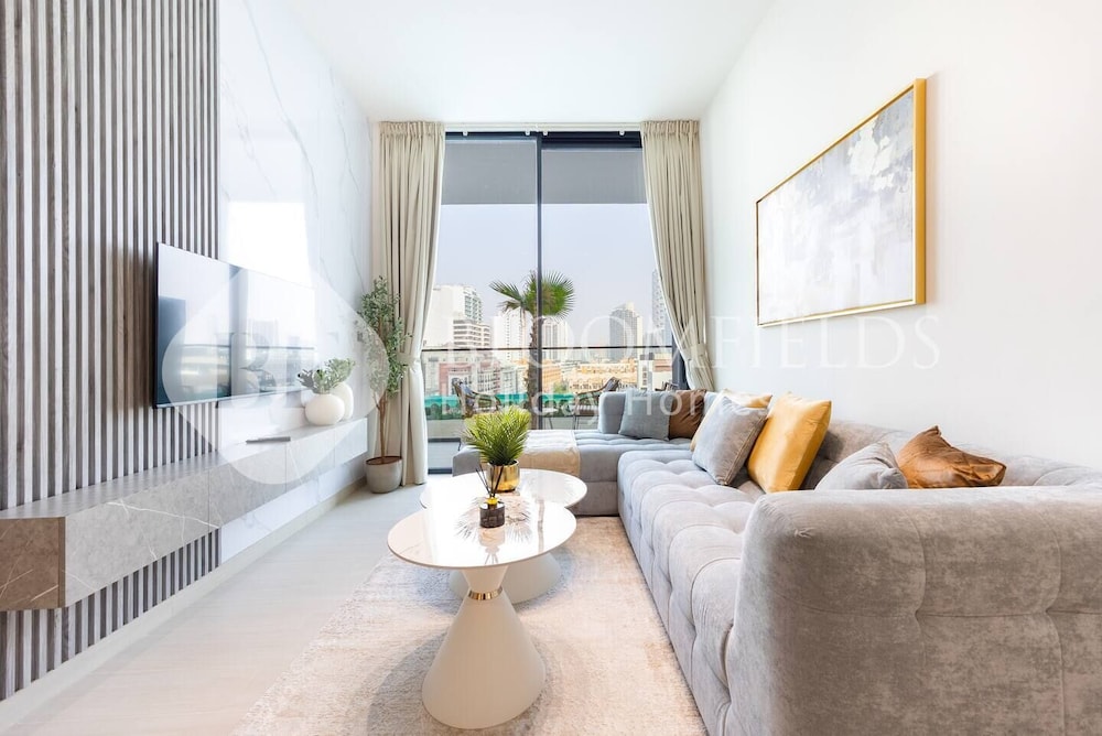 Bloomfields Modern 1Br Binghatti ONYX