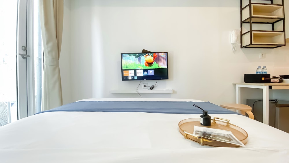 Cozy And Homey Studio At Apartment Tokyo Riverside Pik 2