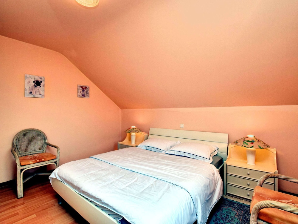 Chic Holiday Home in Durbuy With Sauna view 4