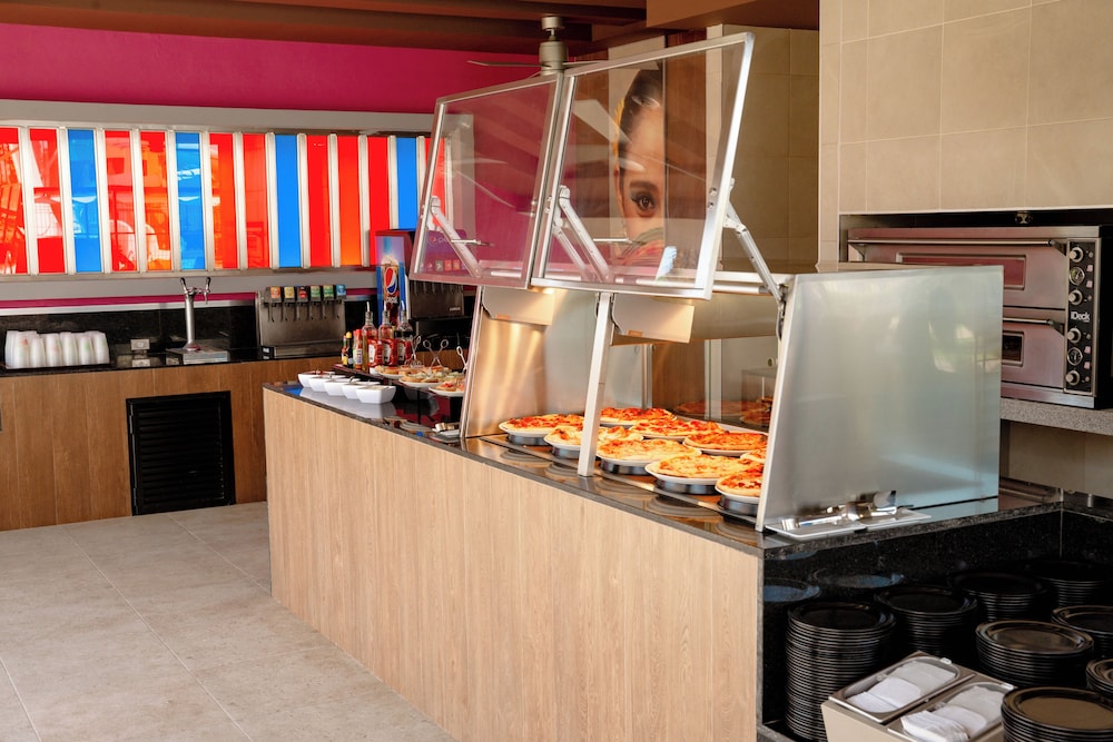 Los Cabos Vacations - Hotel Riu Santa Fe - All Inclusive - Property Image 47