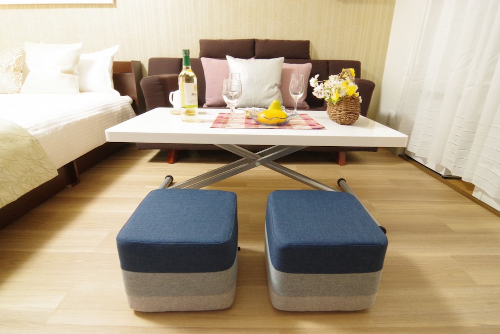 Nipponbashi Art Hotel