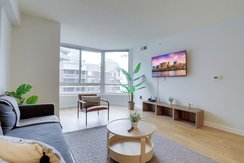 Fascinating Apt in Ballston With Gym