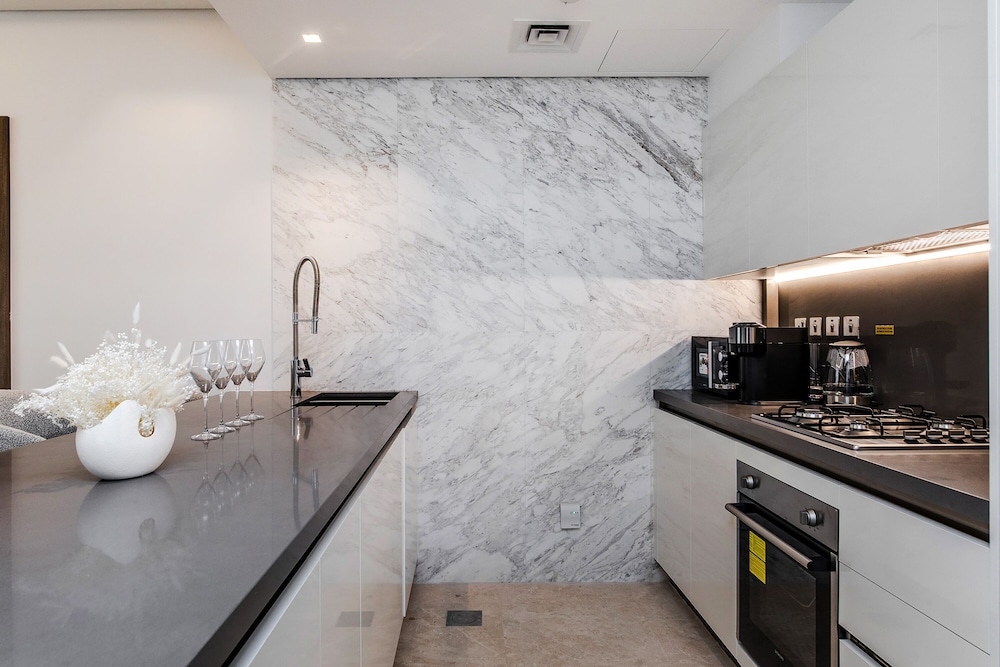 Premium 3BR with Full Burj Khalifa view