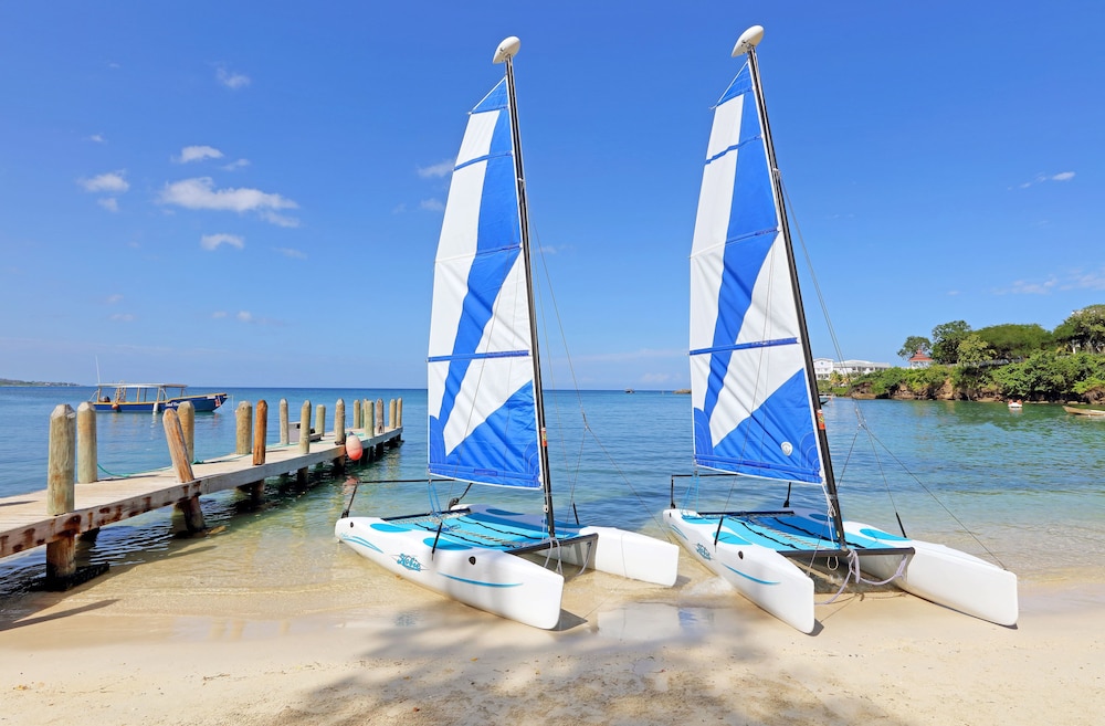 Grand Palladium Lady Hamilton Resort  Spa All Inclusive - Property Image 94