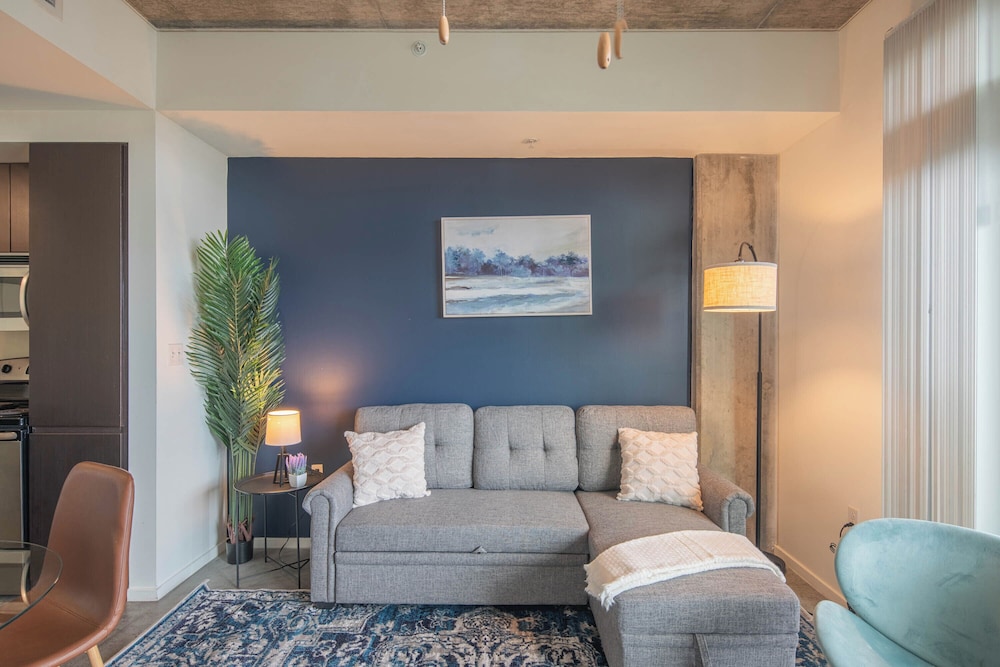ROVE LIVING/KL - Roosevelt Point