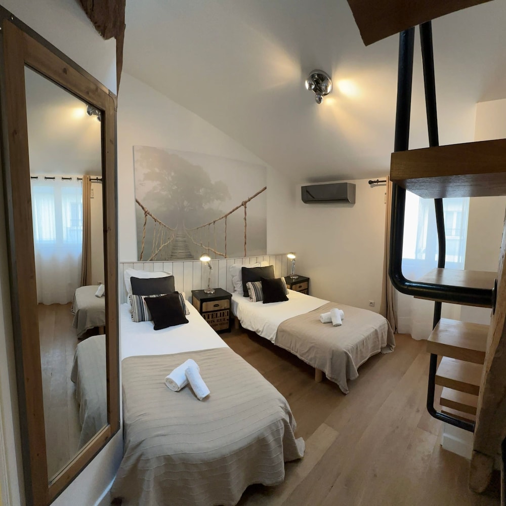 Dreamy Rive Gauche Modern 2 Bed Apt in Paris