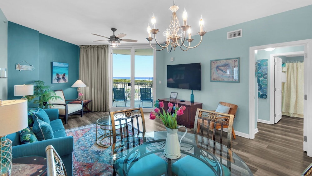 Palms Resort 2813: 2br, Pools, Courts, Gulf Views & Minutes to Beach!