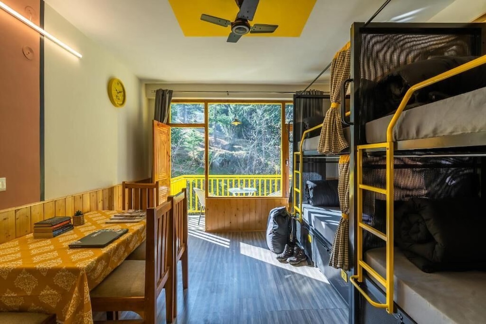 The Hosteller Manali, Old Manali