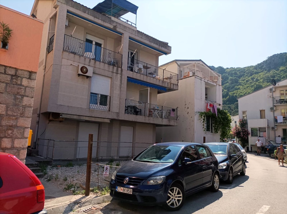 amisos boutique hotel view 4