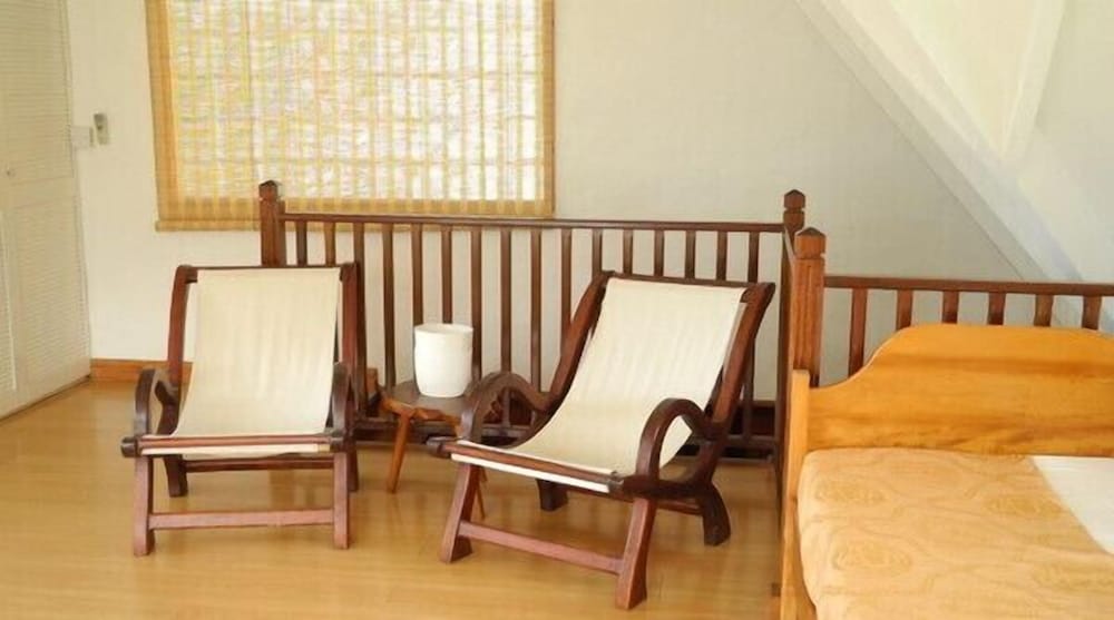 Lemongrass Lodge